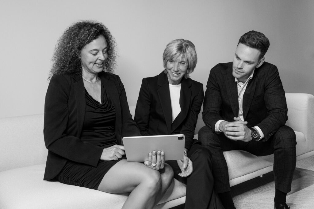 Teamfoto Weiss Immobilien